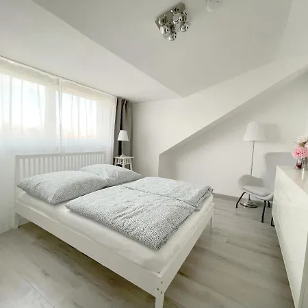 F10 Sky Apartment
